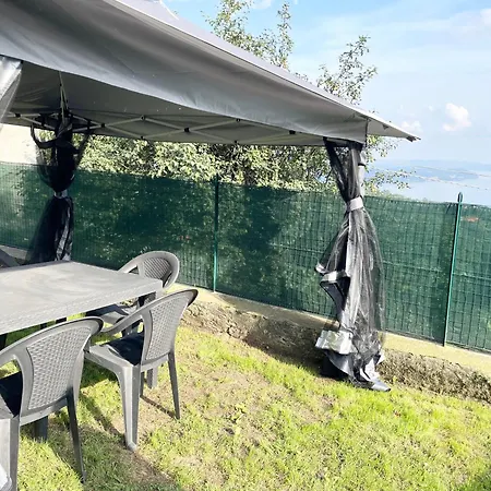 I Tre Fratelli - 2br, Garden, Spa,lake