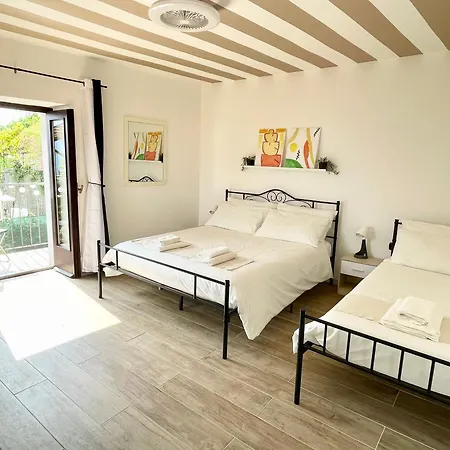 Apartment I Tre Fratelli - 2BR, Garden, SPA,Lake