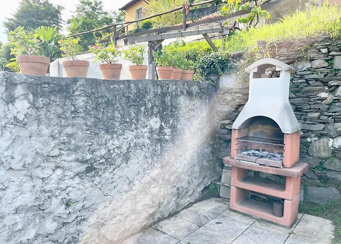 I Tre Fratelli - 2BR, Garden, SPA,Lake Apartment Vignone