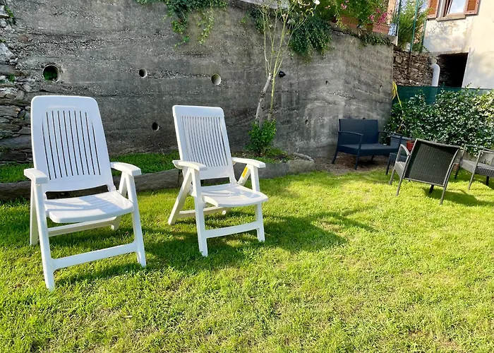 I Tre Fratelli - 2BR, Garden, SPA,Lake Apartment